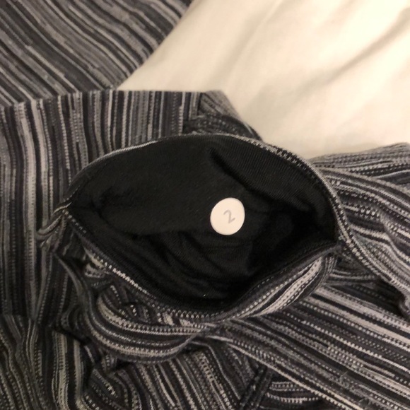 Lululemon leggings - Picture 3 of 5